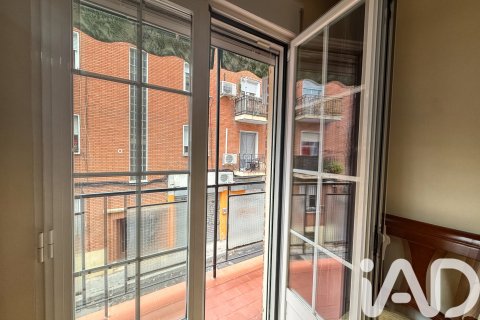 Apartment for sale in Madrid, Spain 2 bedrooms, 74 sq.m. No. 152496 - photo 2