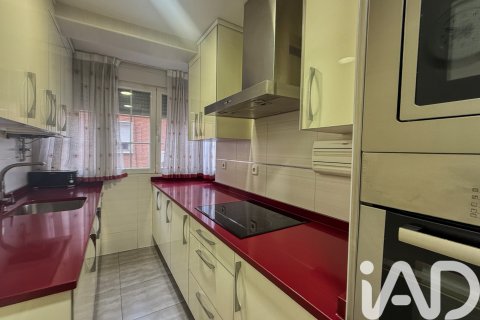 Apartment for sale in Madrid, Spain 2 bedrooms, 74 sq.m. No. 152496 - photo 5