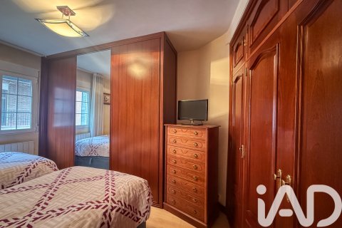 Apartment for sale in Madrid, Spain 2 bedrooms, 74 sq.m. No. 152496 - photo 12
