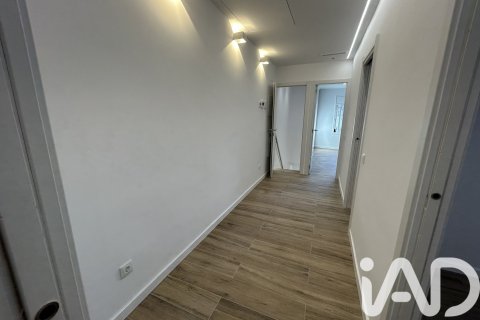 Dzīvoklis pārdošanā Sabadell, Barcelona, Spānijā 3 istabas, 96 m2 Nr. 152497 - attēls 9