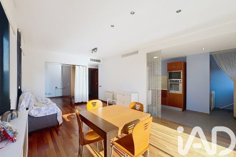 Kattohuoneisto myytävänä Vilanova i la Geltru, Barcelona, Espanja, 4 makuuhuonetta, 110 m2 No. 152498 - kuva 8