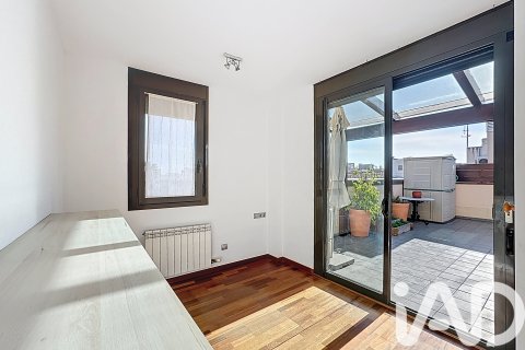 Kattohuoneisto myytävänä Vilanova i la Geltru, Barcelona, Espanja, 4 makuuhuonetta, 110 m2 No. 152498 - kuva 12
