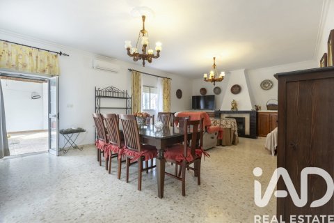 Villa pārdošanā Guillena, Seville, Spānijā 3 istabas, 153 m2 Nr. 152500 - attēls 2