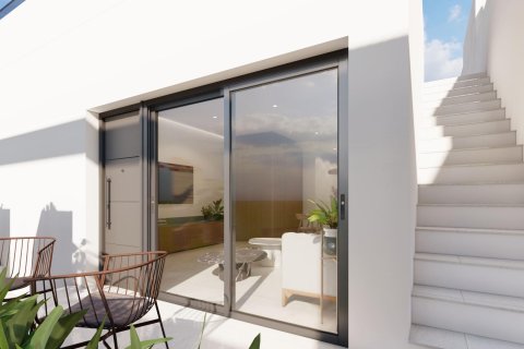 Bungalow for sale in San Pedro del Pinatar, Murcia, Spain 2 bedrooms, 70 sq.m. No. 170035 - photo 4