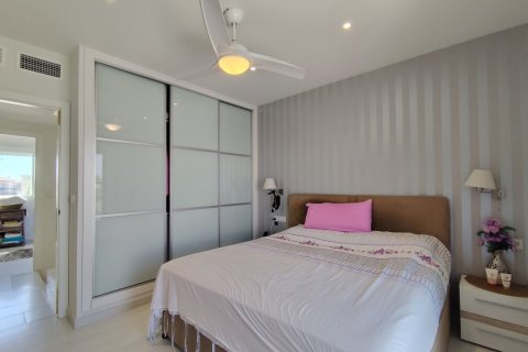 Villetta a schiera in vendita a Torrevieja, Alicante, Spagna 4 camere da letto, 189 mq. N° 196172 - foto 17