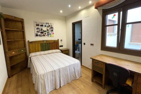 Casa adosada en venta en Torrevieja, Alicante, España 4 dormitorios, 542 m2 No. 151847 - foto 17