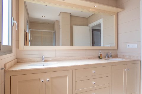 Huoneisto myytävänä Alicante, Espanja, 4 makuuhuonetta, 156 m2 No. 151844 - kuva 24