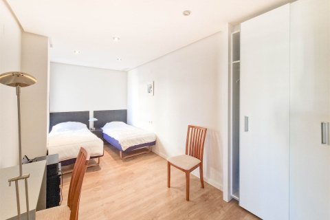 Huoneisto myytävänä Alicante, Espanja, 4 makuuhuonetta, 156 m2 No. 151844 - kuva 17