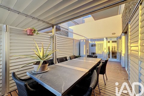 Apartment for sale in Sant Pere de Ribes, Barcelona, Spain 4 bedrooms, 206 sq.m. No. 172232 - photo 11