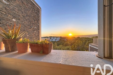 Apartment for sale in Sant Pere de Ribes, Barcelona, Spain 4 bedrooms, 206 sq.m. No. 172232 - photo 2