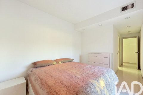 Apartment for sale in Sant Pere de Ribes, Barcelona, Spain 4 bedrooms, 206 sq.m. No. 172232 - photo 13