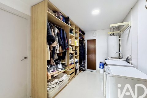Apartment for sale in Sant Pere de Ribes, Barcelona, Spain 4 bedrooms, 206 sq.m. No. 172232 - photo 29