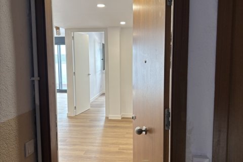 Lokal usługowy w Sabadell, Barcelona, Hiszpania 2 sypialnie, 89 mkw. nr 172235 – zdjęcie 11