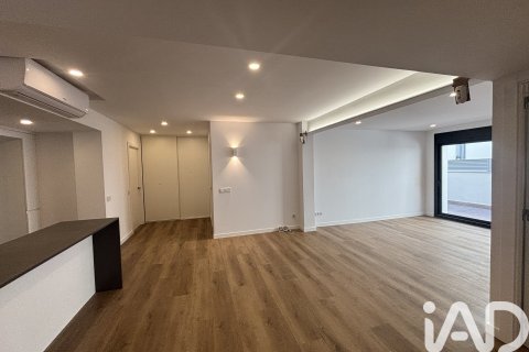 Lokal usługowy w Sabadell, Barcelona, Hiszpania 2 sypialnie, 89 mkw. nr 172235 – zdjęcie 8