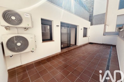 Lokal usługowy w Sabadell, Barcelona, Hiszpania 2 sypialnie, 89 mkw. nr 172235 – zdjęcie 9