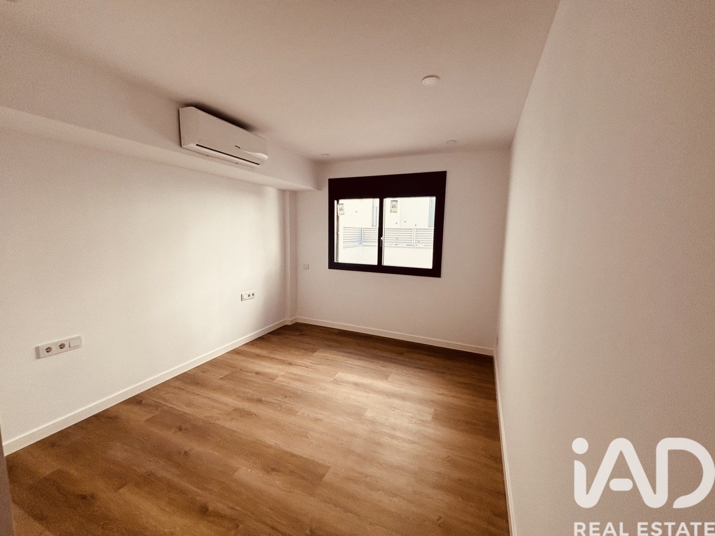 Gewerbeimmobilien in Sabadell, Barcelona, Spanien 2 Schlafzimmer, 89 m2 Nr. 172235