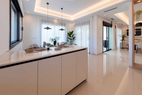 Продажа виллы в Сьюдад Кесада, Аликанте, Испания 3 спальни, 168м2 №163393 - фото 11