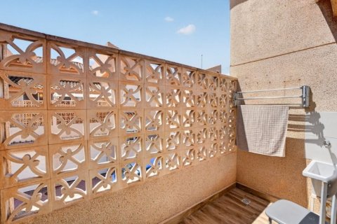 Casa adosada en venta en Cabo Cervera-Playa la Mata, Alicante, España 3 dormitorios, 104 m2 No. 189497 - foto 28