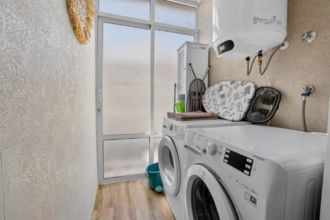 Casa adosada en venta en Cabo Cervera-Playa la Mata, Alicante, España 3 dormitorios, 104 m2 No. 189497 - foto 19