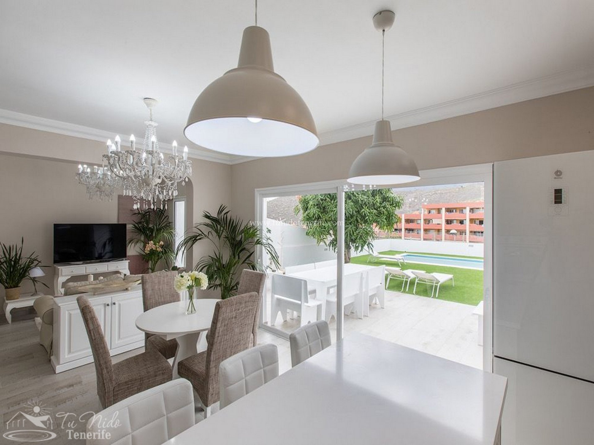 Bungalow en Torviscas, Tenerife, España 2 dormitorios, 60 m2 No. 64917