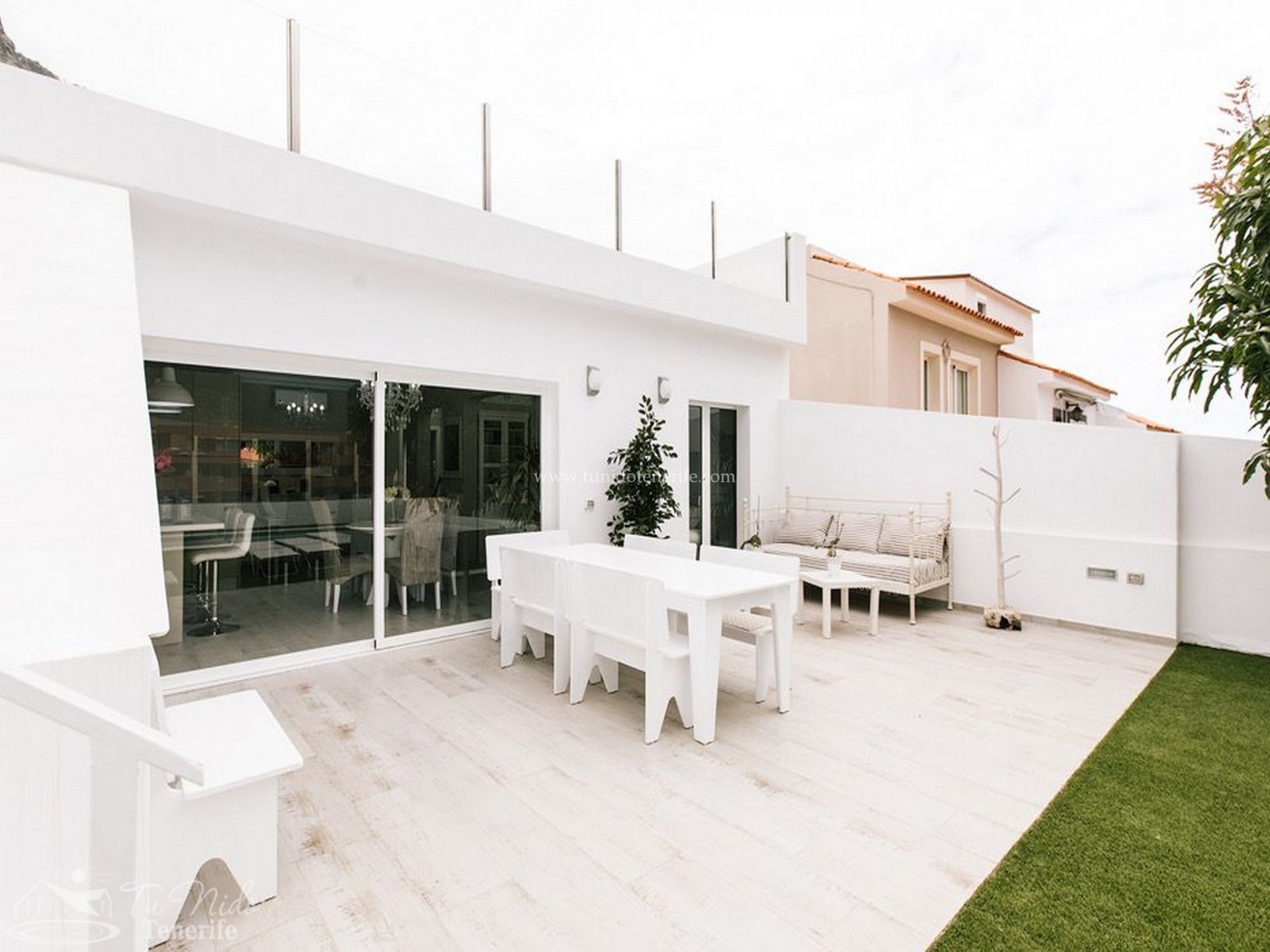 Bungalow en Torviscas, Tenerife, España 2 dormitorios, 60 m2 No. 64917