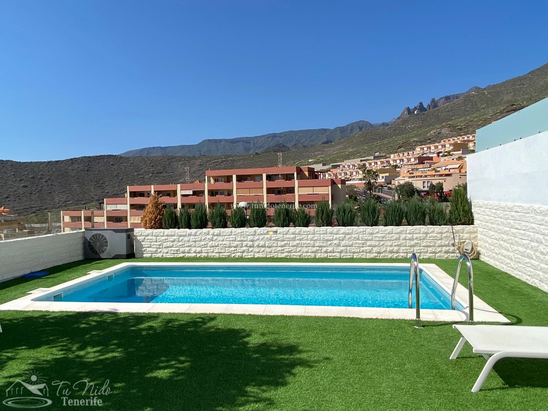 Bungalow en Torviscas, Tenerife, España 2 dormitorios, 60 m2 No. 64917