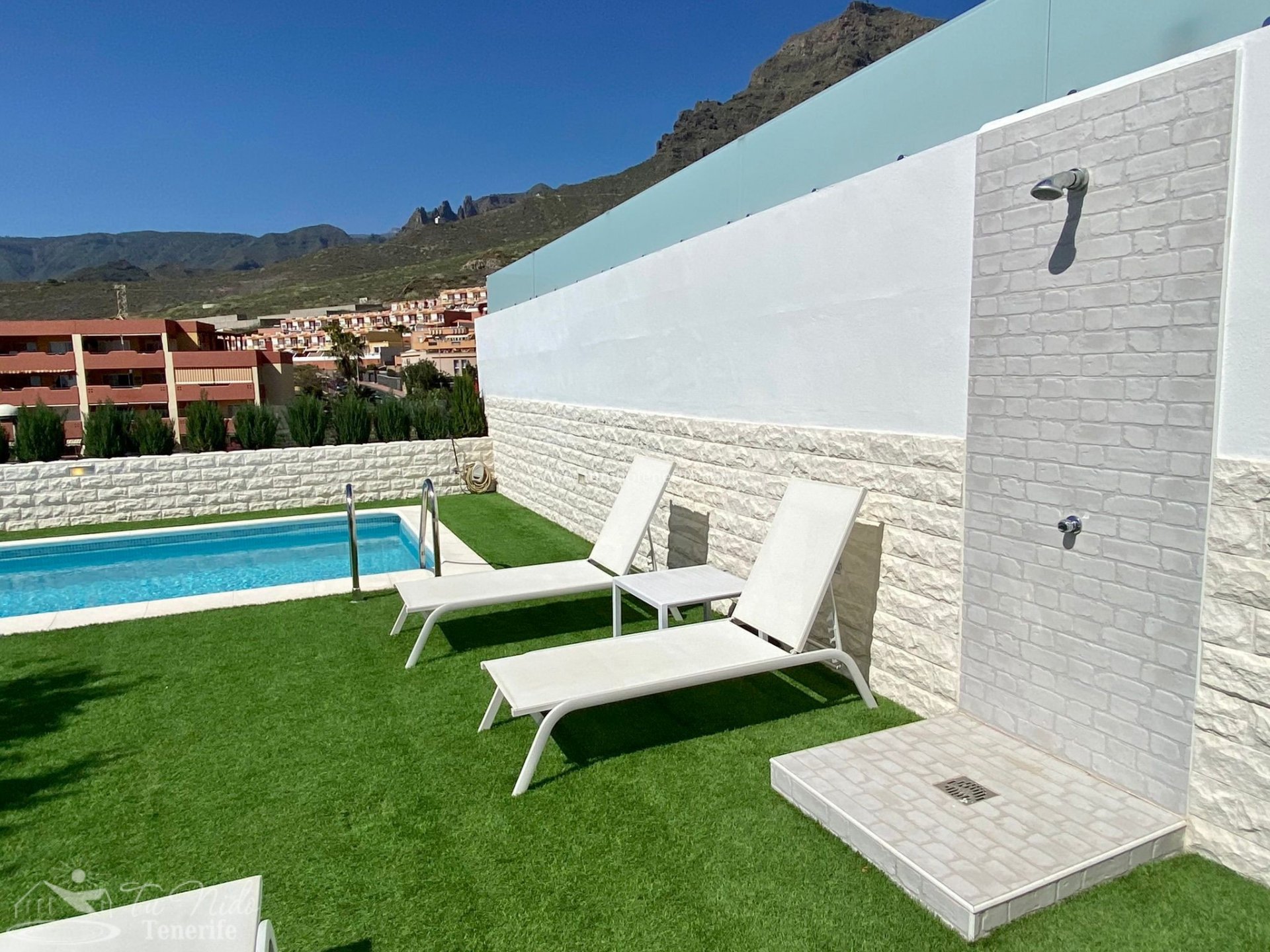 Bungalow en Torviscas, Tenerife, España 2 dormitorios, 60 m2 No. 64917