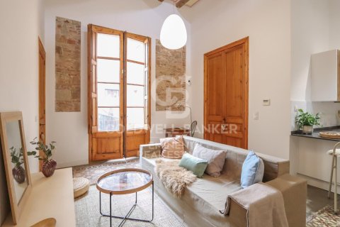 Huoneisto myytävänä Barcelona, Espanja, 2 makuuhuonetta, 85 m2 No. 160435 - kuva 13