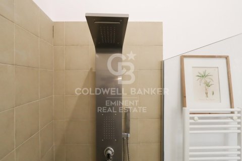 Huoneisto myytävänä Barcelona, Espanja, 2 makuuhuonetta, 85 m2 No. 160435 - kuva 14