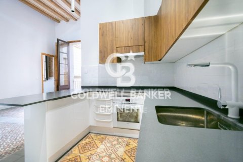 Huoneisto myytävänä Barcelona, Espanja, 2 makuuhuonetta, 85 m2 No. 160435 - kuva 8