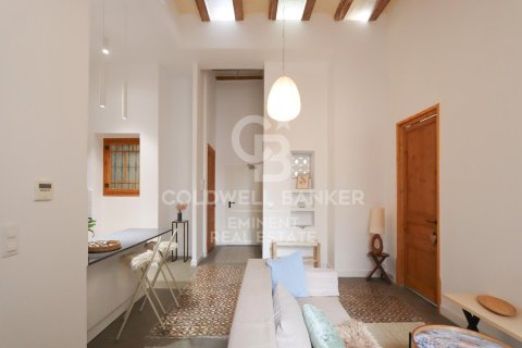 Huoneisto myytävänä Barcelona, Espanja, 2 makuuhuonetta, 85 m2 No. 160435 - kuva 23