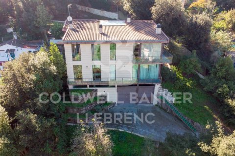 Casa in vendita a Barcelona, Spagna 7 camere da letto, 385 mq. N° 160433 - foto 2