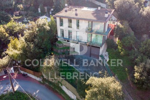 Casa in vendita a Barcelona, Spagna 7 camere da letto, 385 mq. N° 160433 - foto 2