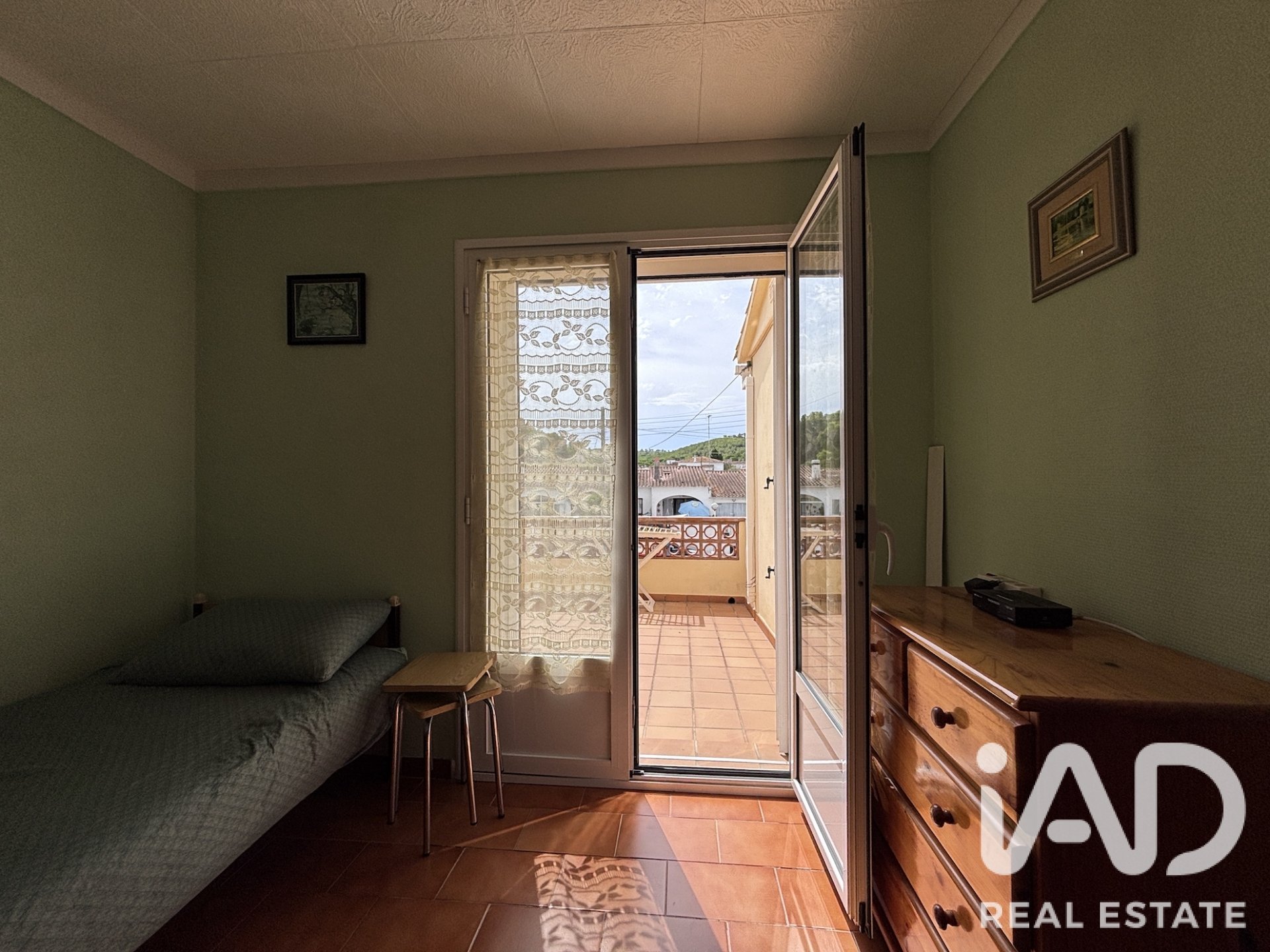 Kamienica w L'Escala, Girona, Hiszpania 2 sypialnie, 75 mkw. nr 195049