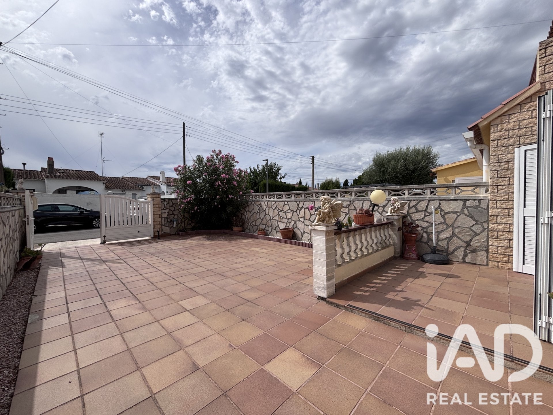 Kamienica w L'Escala, Girona, Hiszpania 2 sypialnie, 75 mkw. nr 195049