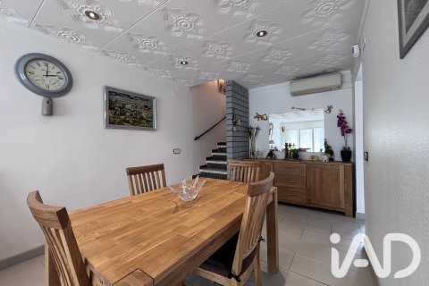 Продажа таухауса в Л'Эскала, Герона, Испания 2 спальни, 75м2 №195049 - фото 8