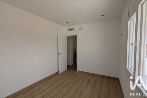 Продажа пентхауса в Олеса де Монтсеррат, Барселона, Испания 4 спальни, 134м2 №195053 - фото 24
