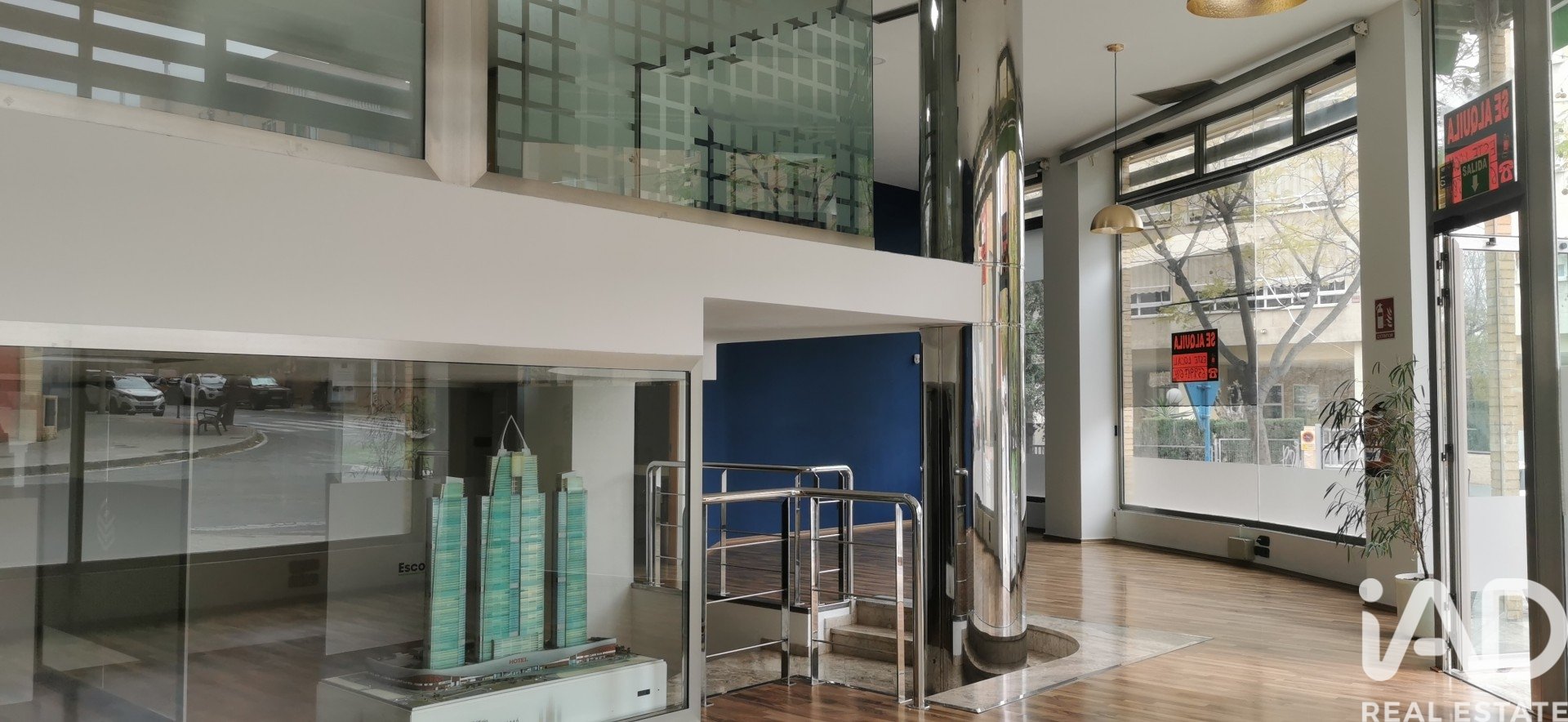 Propiedad comercial en Alicante, España 5 dormitorios, 261 m2 No. 195051