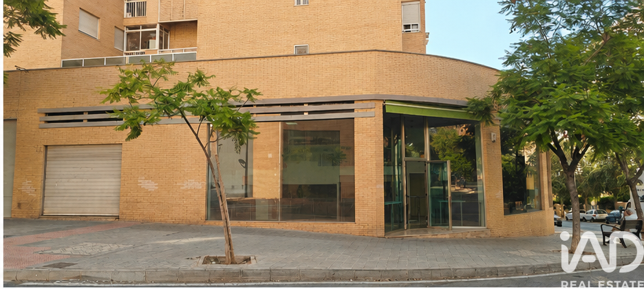 Propiedad comercial en Alicante, España 5 dormitorios, 261 m2 No. 195051