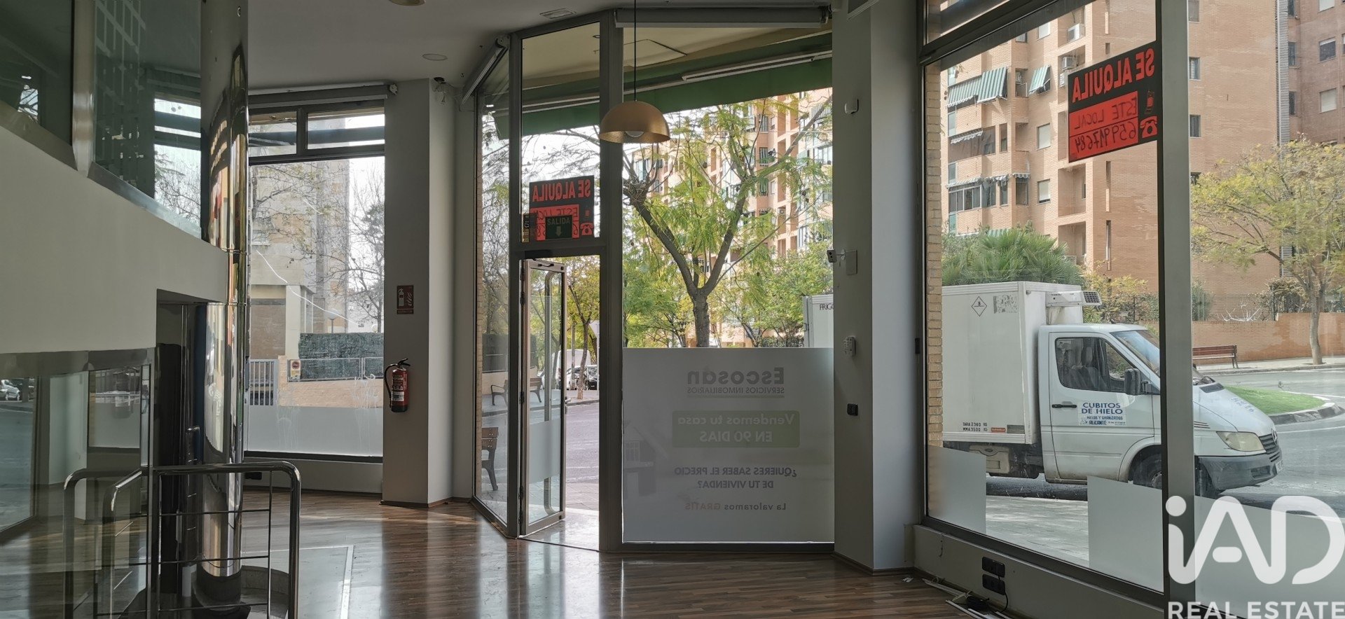 Propiedad comercial en Alicante, España 5 dormitorios, 261 m2 No. 195051