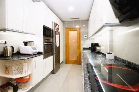 Huoneisto myytävänä Palma de Majorca, Mallorca, Espanja, 3 makuuhuonetta, 113 m2 No. 152058 - kuva 10