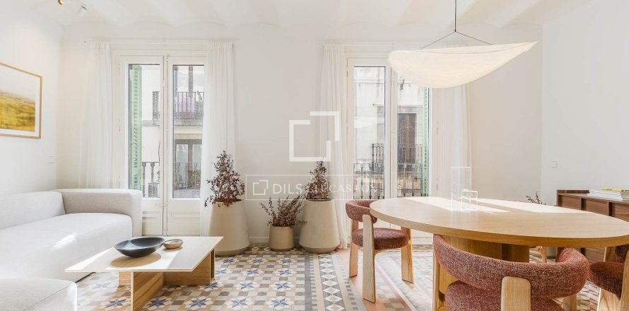Apartamento en Barcelona, España 3 dormitorios, 144 m2 No. 167572