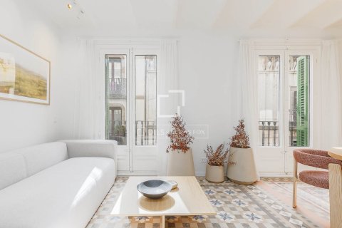 Apartamento en venta en Barcelona, España 3 dormitorios, 144 m2 No. 167572 - foto 2
