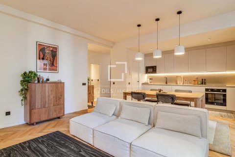 Apartment à vendre à Barcelona, Espagne, 2 chambres, 100 m2 No. 167576 - photo 9