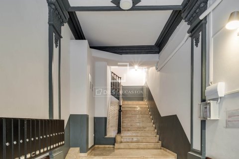 Apartment à vendre à Barcelona, Espagne, 2 chambres, 100 m2 No. 167576 - photo 28