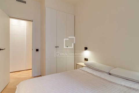 Apartment à vendre à Barcelona, Espagne, 2 chambres, 100 m2 No. 167576 - photo 20