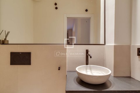 Apartment à vendre à Barcelona, Espagne, 2 chambres, 100 m2 No. 167576 - photo 6