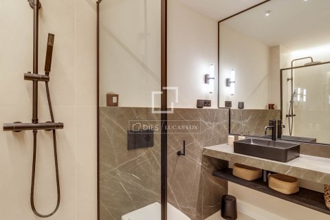 Apartment à vendre à Barcelona, Espagne, 2 chambres, 100 m2 No. 167576 - photo 18