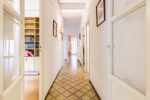 Apartment à vendre à Barcelona, Espagne, 6 chambres, 167 m2 No. 167574 - photo 13