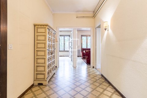 Apartment à vendre à Barcelona, Espagne, 6 chambres, 167 m2 No. 167574 - photo 3
